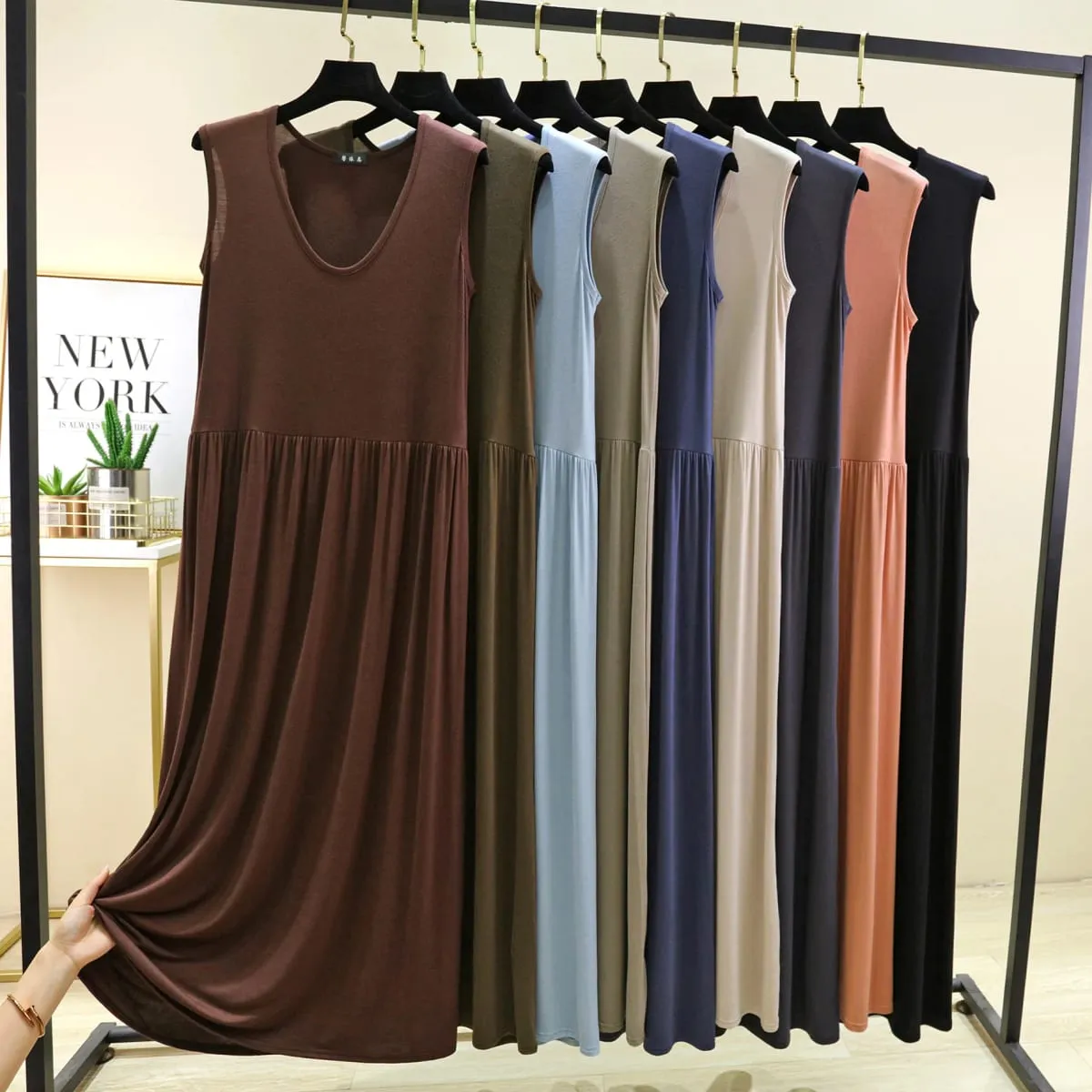 Plus Size L bis 6XL Damenkleid Modal Ärmelloses Tankkleid Plissiertes Schlafkleid Mittellange Taillenschlankungskleider Lockere Homewear — image 6
