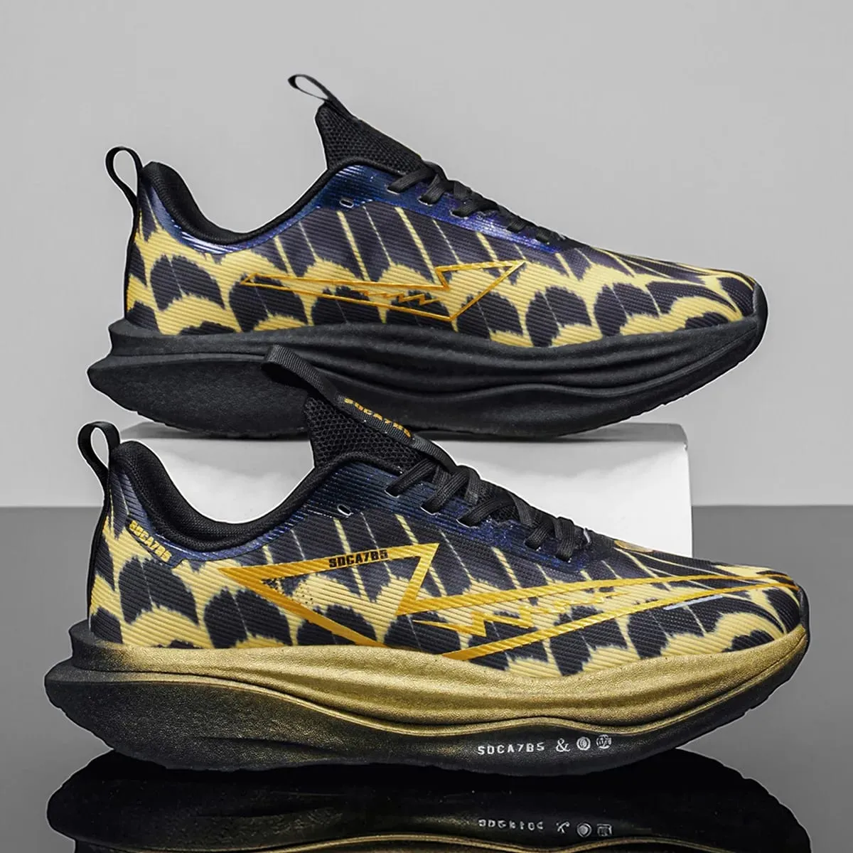 Men Running Shoes Carbon Board Speciality Marathon Sports Breathable Lightweight Woman Comfortable Athletic Sneakers Golf Casual