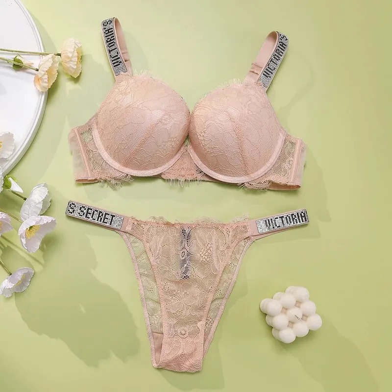 New V Lace Lingerie Set Women's Sexy Bra and Panty Set Comfortable push up Shapewear Adjustable Padded Gathered