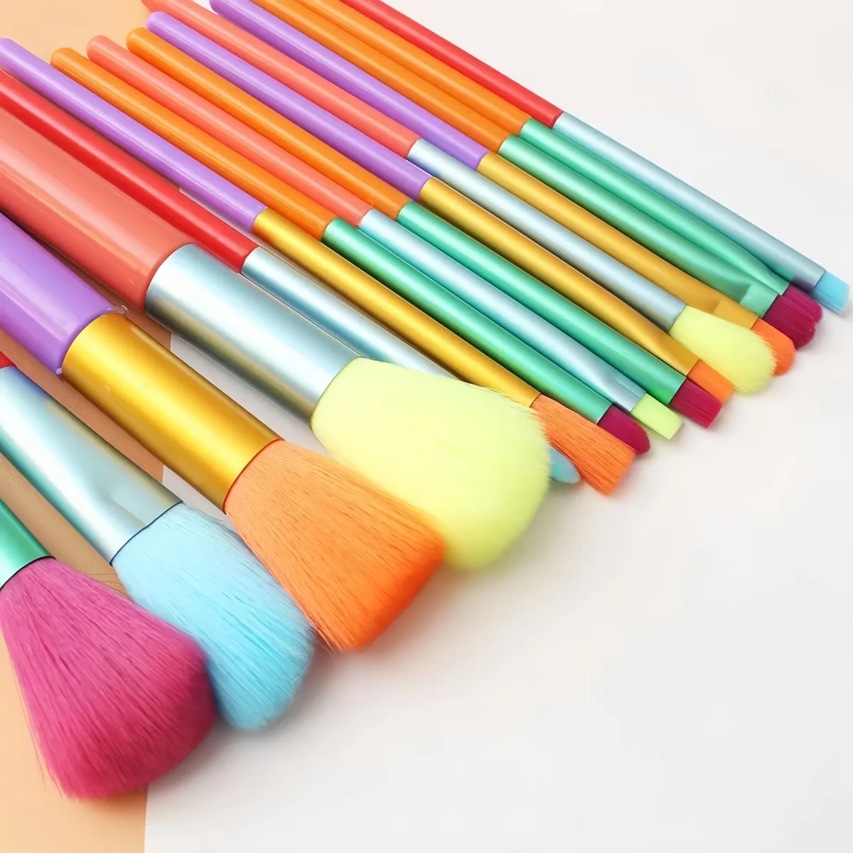 15-Piece Set Colorful Makeup Brushes Combo Cheek Blush Eyeshadow Lip Brush Multi-Dopamine Colors User-Friendly Makeup Tools Kit