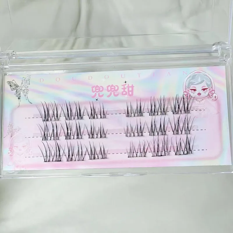 가짜 속눈썹 C 컬 자연스럽고 희미한 속눈썹 Wisps 만화 자체 접착 속눈썹 소녀에게 완벽한 나이트 아웃 아이 메이크업 도구