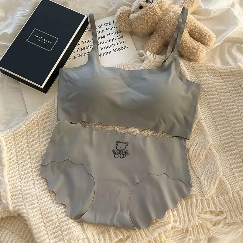 Women's Seamless Wireless Bralette Set Cute Bear Print No Trace Bra & Panty Comfort Lingerie for Daily Wear