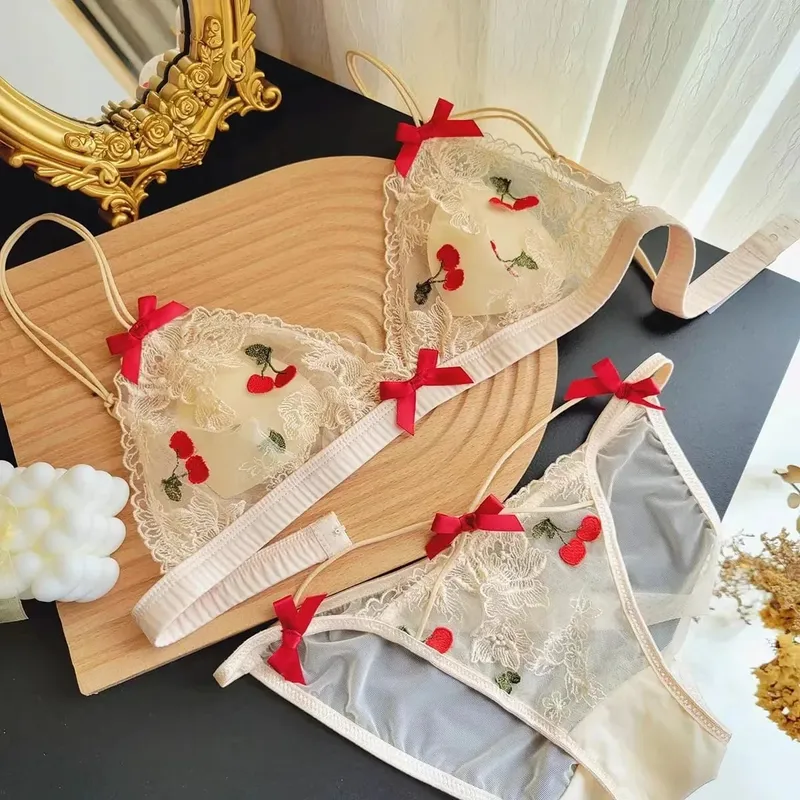 Sexy Lace Bralette Set for Women Triangle Cup Wireless Comfortable Underwear Lingerie