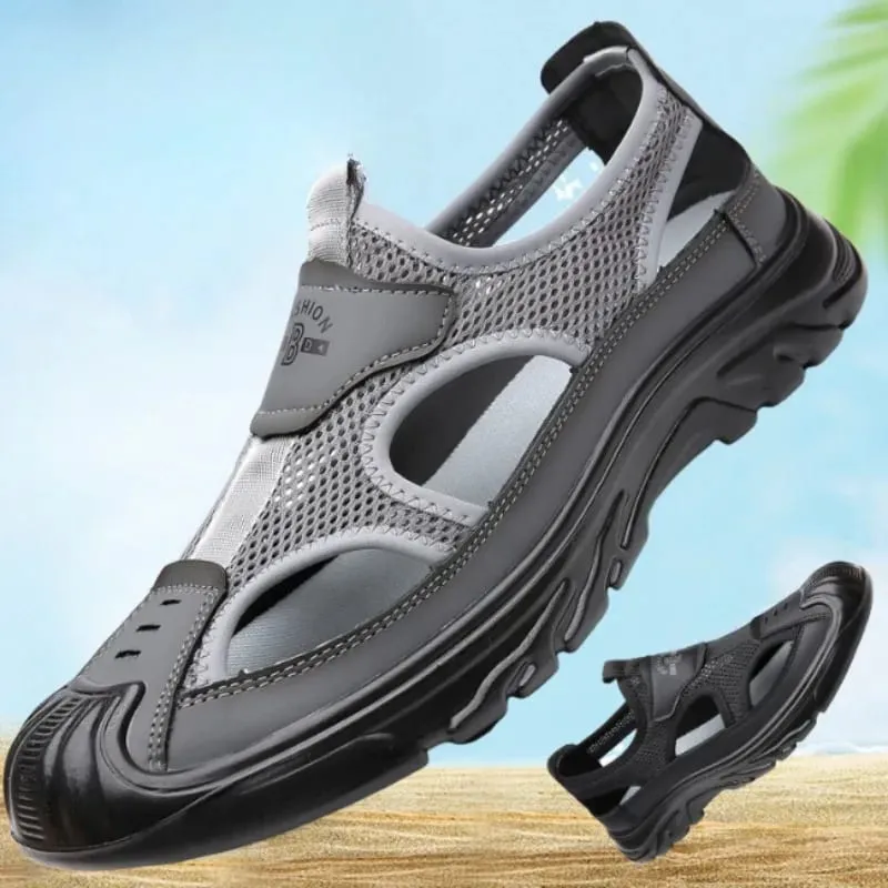 2026 New Hollow Out Breathable Man Shoes Summer Casual Beach Men's Sandals Outdoor Ultra Light Anti Slip Walking Shoes for Man