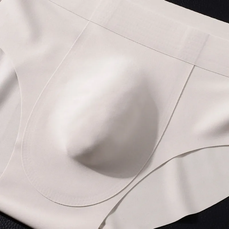 Men Thin Seamless Ice Silk Briefs Underwear 3D Bulge Pouch Breathable Underpants Breathable Quick Dry Male Panties Solid Color
