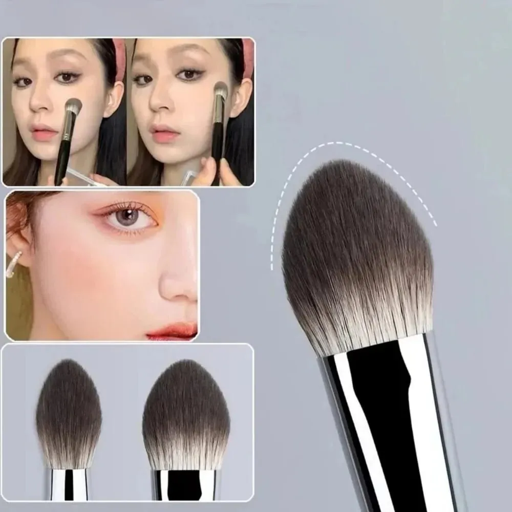 1/2Pcs Mini Peach Heart Blush Brush Small Flat Precise Face Brush Multi Use For Powder Cream Liquid Blush Beauty Makeup Gift — image 1