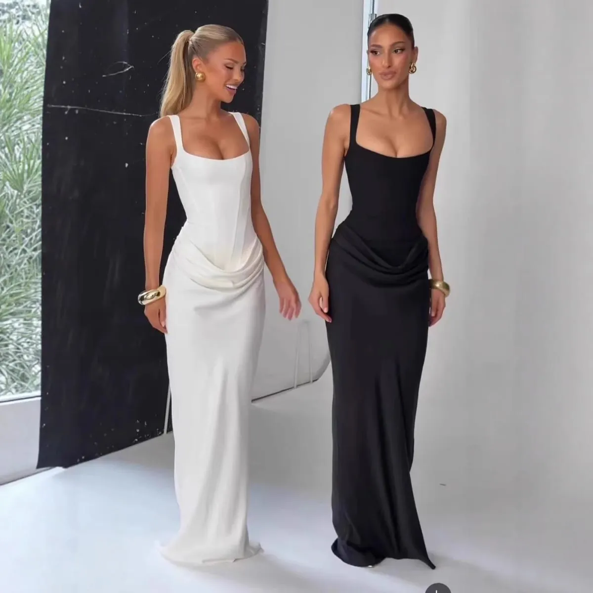 Sexy Backless Ruched Maxi Dress for Women U-neck Sleeveless Bandage Bodycon Black Long Dresses Lady Evening Party Gown