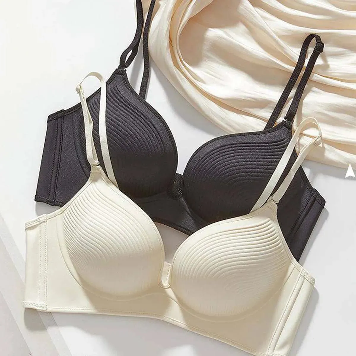 Women's Ultra-Thick 10cm Seamless Push-Up Bra Adjustable Lingerie for Small Breasts Comfortable Underwear
