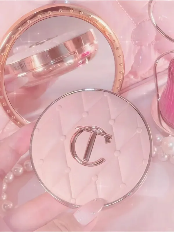 Charlotte Tilbury Shimmer Powder Air Cushion Lightweight Moisturizing Oil-controlling Long-lasting Fit Creates Pore-free Makeup