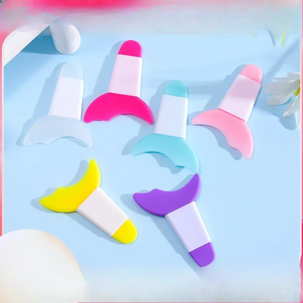 3-in-1 Silicone Eye Makeup Assistant Tool - Mascara Shield Eyeliner Guide & Detachable Eyeshadow Applicator Eye Makeup Brushes