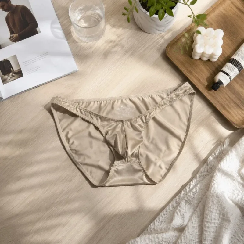 Comfortable Low Waist Men's U-Pouch Underwear Breathable Seamless Satin Silk Briefs Narrow Belt Lingerie Ice Silk Panties Sports