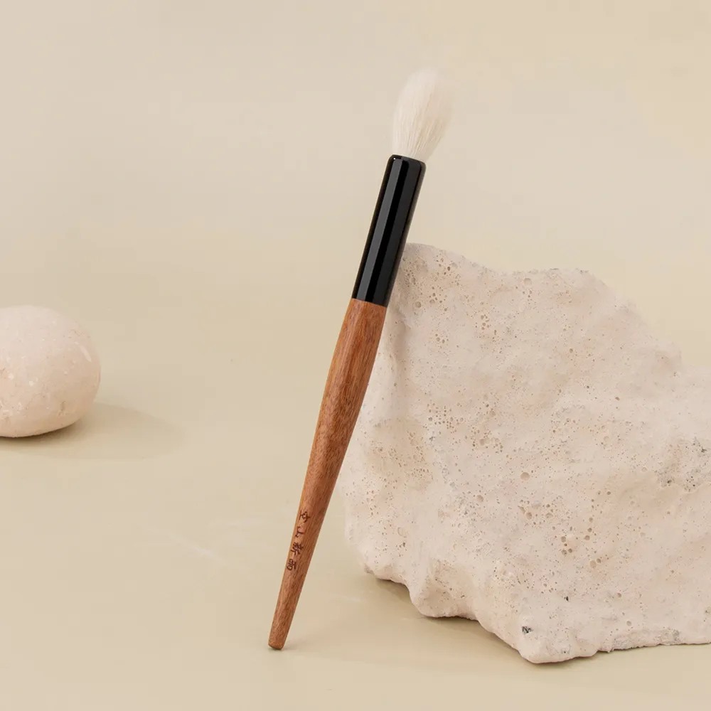 CL101 African Rosewood Handle Soft Saikoho Goat Hair Tapered Blush Highlighter Brush Makeup Brush Hand Crafted Makeup Brushes