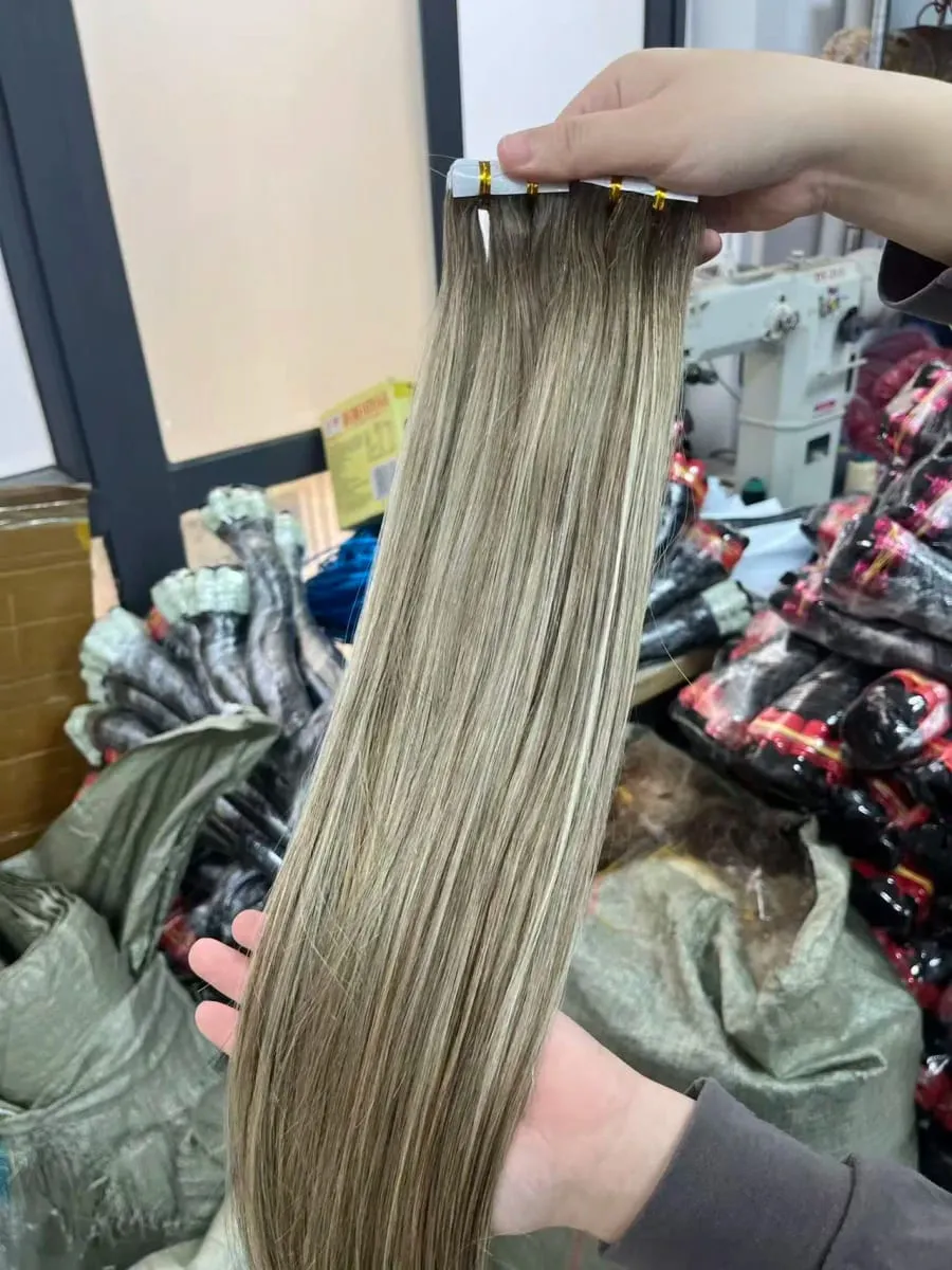Blonde Seamless Tape in Hair Extensions Human Hair Skin Weft PU Tape on 20 PCS 18'-30' Length Easy Installation Hair Extensions
