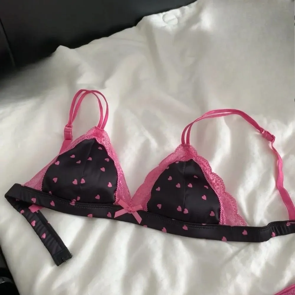 セクシーな Conjunto de bragas y sujetador de encaje satinado de estilo francés, lencería dulce sin aros con copa triangular fina para mujeres jóvenes de busto pequeño, talla 32-38