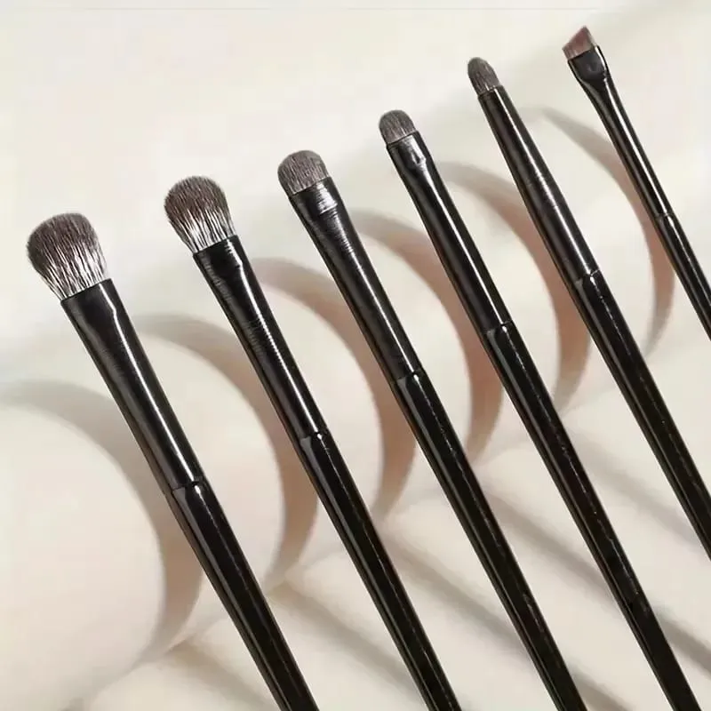 1 Pc Concealer Makeup Brushes Precision Soft Fluffy Smudge Brush Cover Acne Dark Circles Multi-Function Detail Makeup Tools