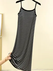 Été sans manches rayé robe d'été femmes décontracté dos nu robe de vacances à la mode longues robes Maxi mode confortable décontracté