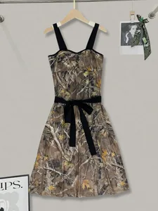 สตรี Camo พิมพ์สปาเก็ตตี้มินิเดรส Sweetheart คอ Bowknot เอวสายชุดปาร์ตี้ฤดูร้อน