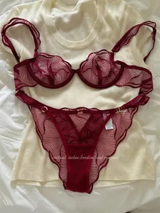 Romantic French Lace Bra Set Floral Embroidery Push Up Thin Cup Women Lingerie Bra & Panty Set Size 32-38AB セクシーな
