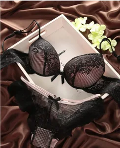 Nuovo reggiseno sexy scava fuori mutandine tinta unita set di biancheria intima BC coppa top in pizzo push up chiusura posteriore da donna set di lingerie taglie forti