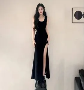 Summer New Black Queen Style Sexy Strap Dress para sa Pambabaeng Disenyo ng Damit Slim fit Split Hip hugging Mahabang Skirt