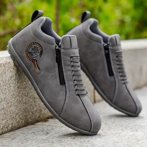 Leichte Freizeitschuhe für Herren, Outdoor-Unterhaltung, Skateboarden, tägliches Gehen, Fahren, bequeme, atmungsaktive Slip-On-Schuhe