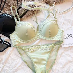 Conjunto de ropa interior hueca con cuello Halter para chica, sujetador Sexy de encaje satinado y Spice Girl francés, conjunto de ropa interior suave con aros suaves
