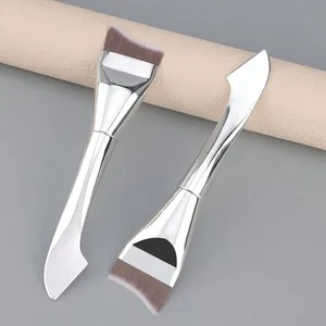 Továbbfejlesztett Crescent Design alapozó smink ecset Ultra vékony, sima felvitel Folyékony maszk Spatula Sminkecsetek Szépségeszközök