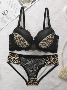 Dámská leopardí krajková braletka Sexy s ocelovým prstenem Spodní prádlo Pohodlné zvedací prádlo Trojúhelník Spodní prádlo Set B2076