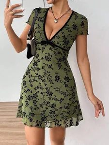Summer 2026 Green Ditsy Flowers Dress Women Floral V-Neck Slim Waist A-line Mini Dress Sexy Dresses Short Sleeve Casual 64051