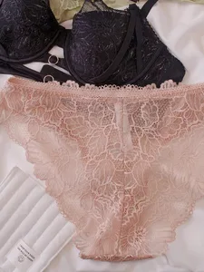 Balconette fehérnemű szett francia csipke - Underwire emelőtámasz a vékony, finom áttetsző bralette Tushy komfort szexi csipke díszítéshez