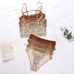 Vendita calda Leopard Ice Silk Bralette Wireless Active Fitness Reggiseno Tracelss Breve reggiseno senza cuciture e set di slip per le donne
