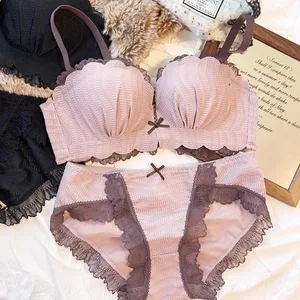 Söt kontrastfärg Spets tunna underkläder för unga flickor Intimates One-Piece Sömlös liten BH och trosset Bomullsunderkläder