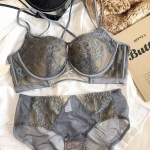 Sexy creux soutien-gorge mode dentelle fleurs broderie femmes ensemble de sous-vêtements français Push Up brassière réglable grande taille ensembles de Lingerie