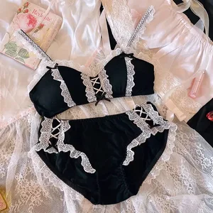 Lolita Girl BH Retro Kawaii Maid Spets Sexig Maid Bowknot Underkläder Trådlös BH och trosset String Underkläder Bralette Set
