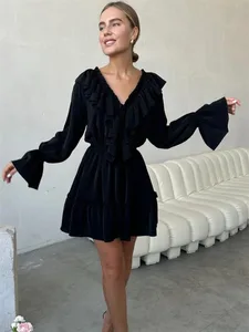 Tossy Ruffled V-Neck White Mini Dress Pambabae Patchwork Long Sleeve Elegant Bandage Fashion Dress High Waist Lace-Up Women Dress